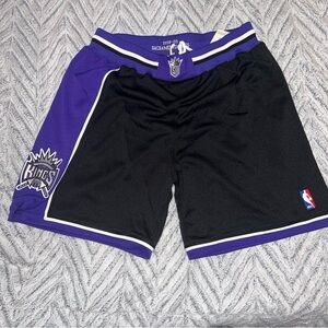 NEW AUTHENTIC Mitchell & Ness x NBA Hardwood Classics Shorts Sacramento Kings